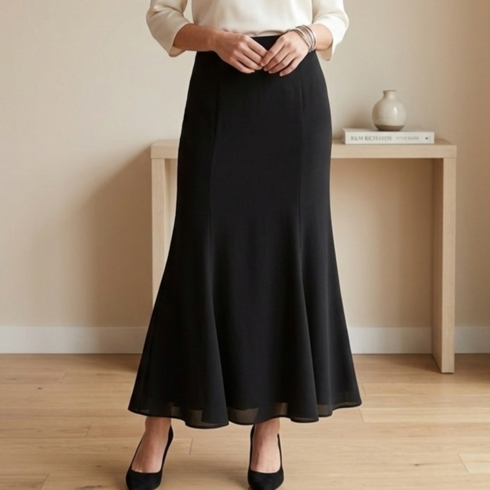H&M Richards Black Mermaid Maxi Skirt With Lining And Zipper Back. Size 12.